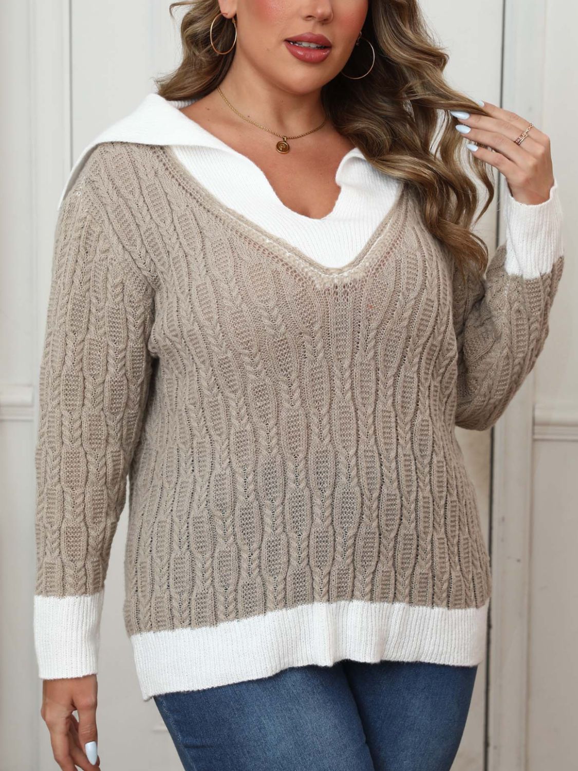 Plus Size Contrast Trim Collared Neck Sweater